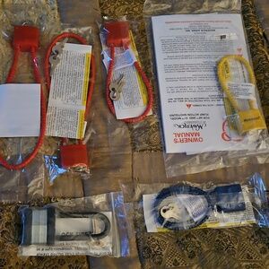 Lot Of 6- Brand New Gun Locks Incl- 1 Beretta Gun Lock & 1 Mossberg.Brand New